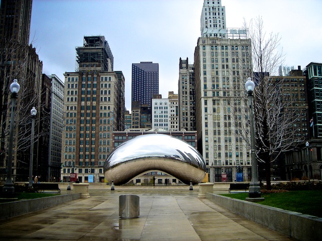 US Chicago Bean2.JPG (163284 bytes)